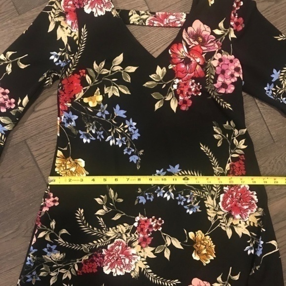 Roz & Ali Black Floral A-line Dress Size S - Picture 5 of 6